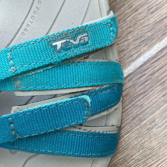 Teva Tirra Sandals sz9 - Picture 2 of 5